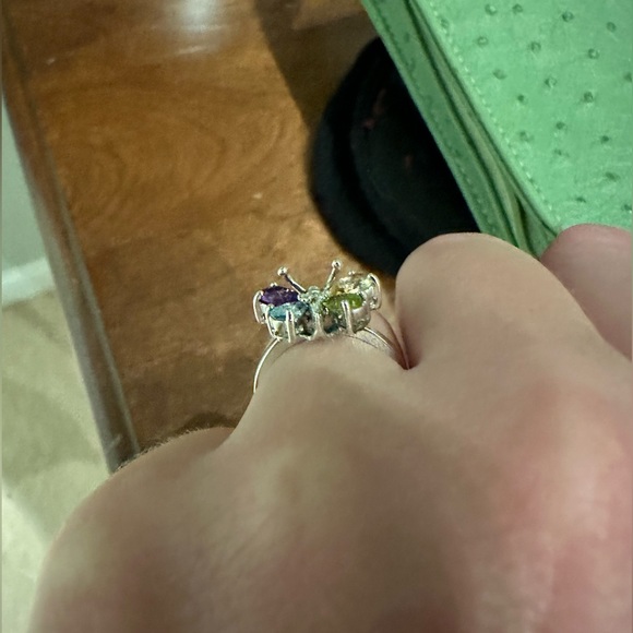 Gorgeous sterling silver butterfly ring and bracelet with gemstones. - Picture 4 of 8